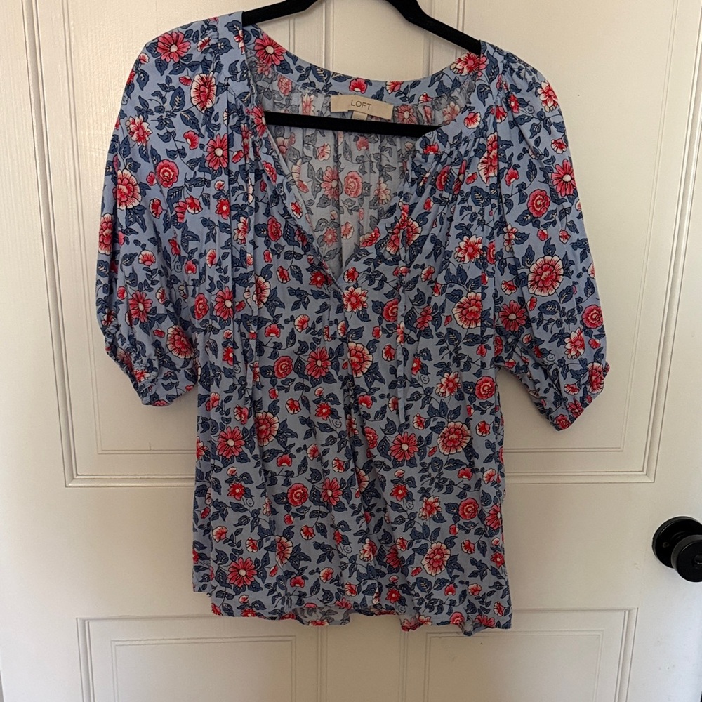 LOFT Light Blue Floral V-Neck Puff Sleeve Blouse